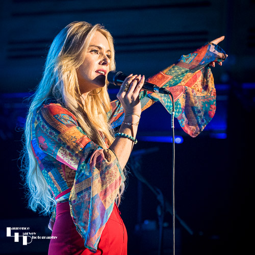 Laura Evans on vocals