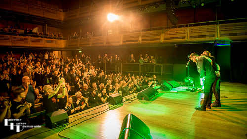 Laurence Jones & his band take their final bows at The Apex