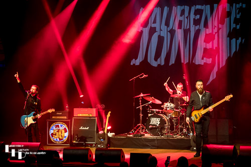Laurence Jones & his band on stage at The Apex