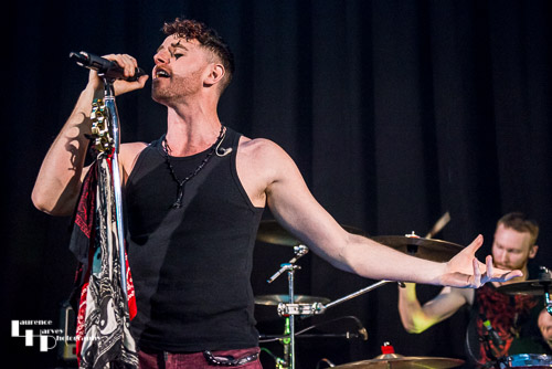 Simon Ball on vocals
