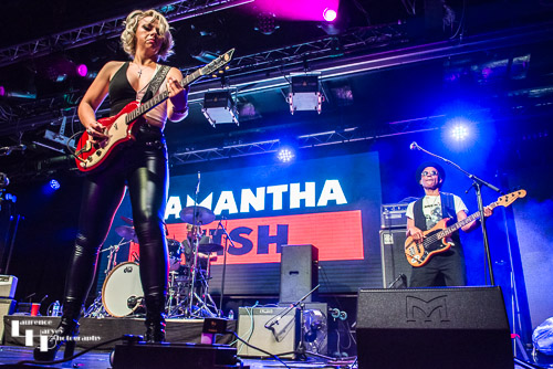 Samantha Fish & her band on stage at Epic Studios