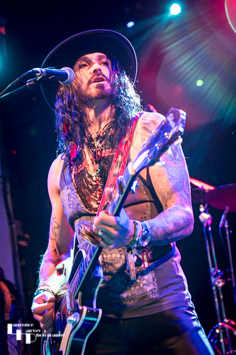Troy Redfern on vocals & guitar