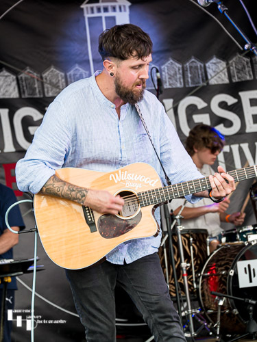 Josh Wilson on vocals & guitar