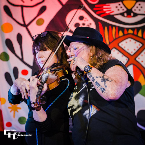 Fiona Harmon on vocals & Ophelia Mills on violin