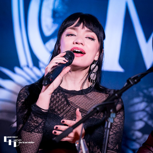 Grace Bond on vocals