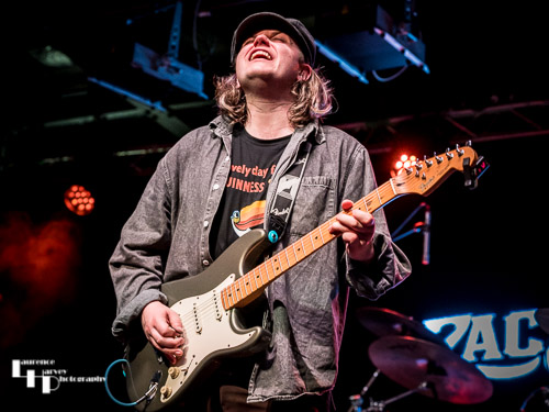 Zac Schulze on vocals & guitar