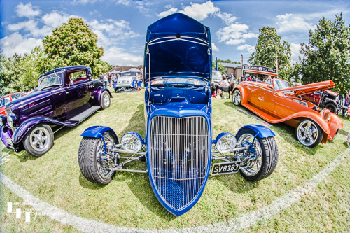 Blue car, reg SV8383